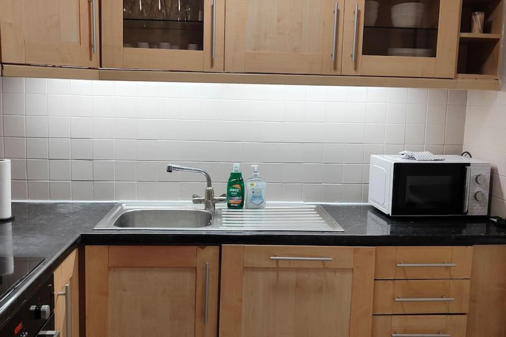 Two Bedroom Apartment In Paddington, Λονδίνο Εξωτερικό φωτογραφία